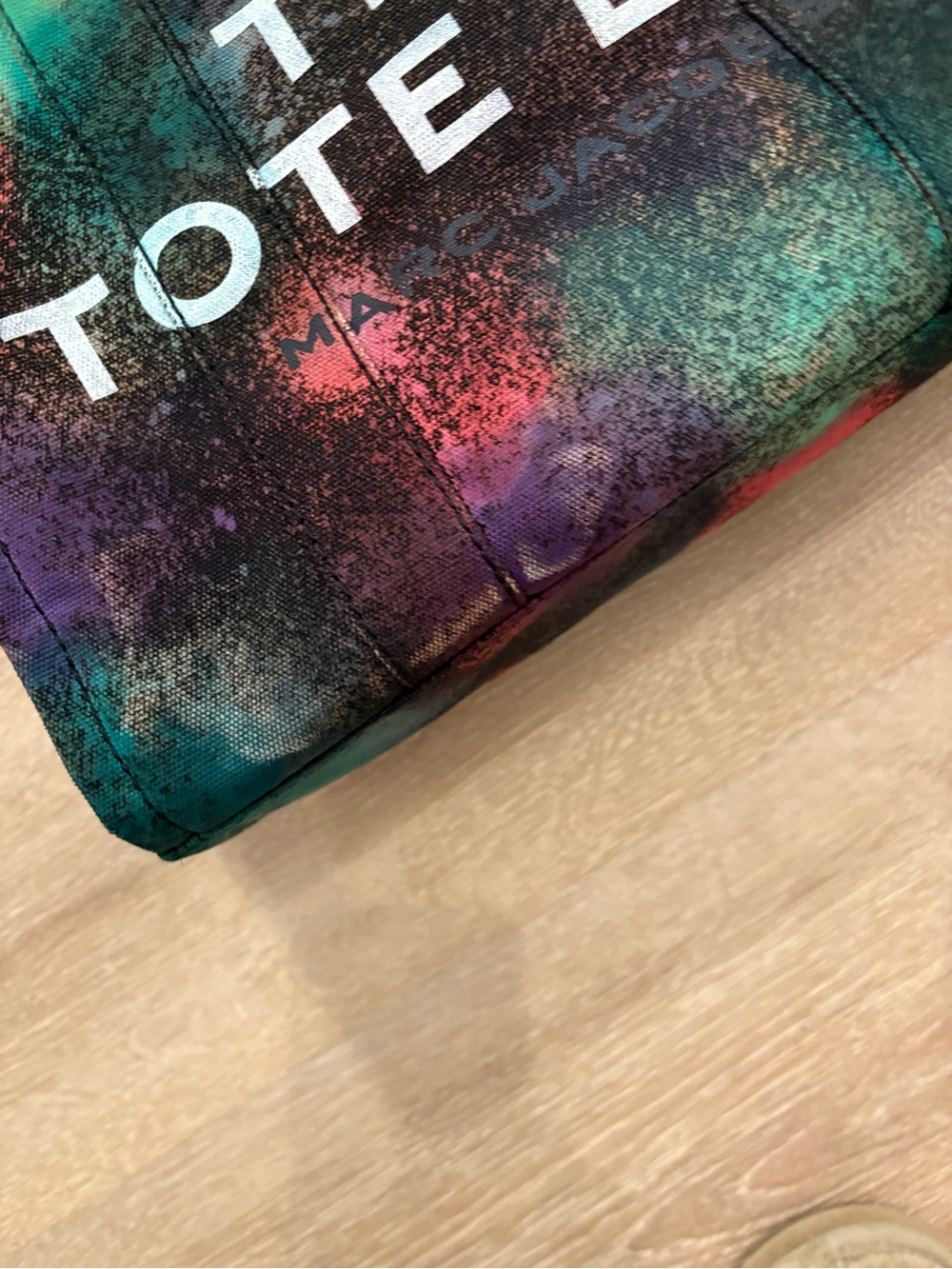 Medium Marc Jacobs Berry Skittles Splatter The Tote Bag - Picture 11 of 14